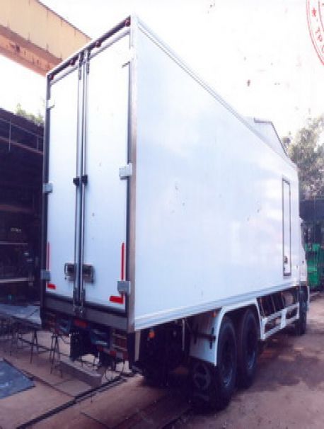 GIÁ XE TẢI HINO 15 TẤN THÙNG ĐÔNG LẠNH QUYỀN 1