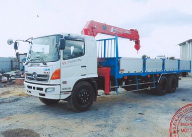 GIÁ XE TẢI HINO 3 CHÂN GẮN CẨU UNIC 5 TẤN 6 KHÚC 0